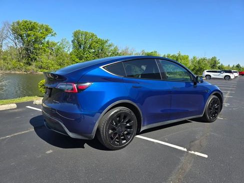 Used 2020 Tesla Model Y Long Range AWD/4WD image 9