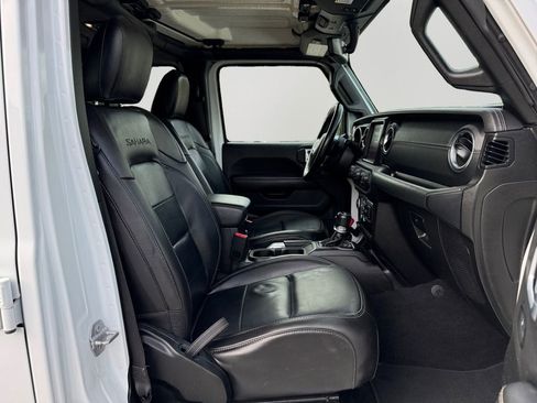 Used 2021 Jeep Wrangler Unlimited Sahara image 12