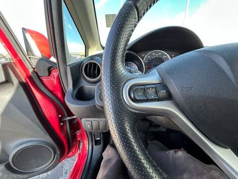 Used 2013 Honda Fit Sport image 13