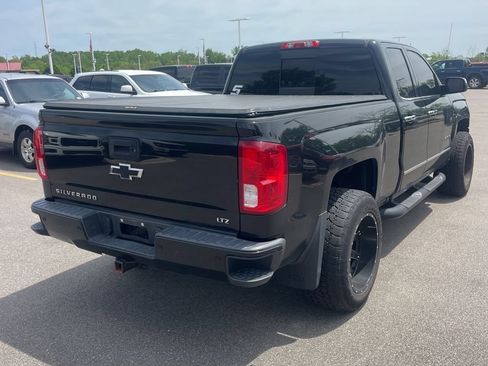 Used 2017 Chevrolet Silverado 1500 LTZ Z71 w/ LTZ Plus Package AWD/4WD image 6