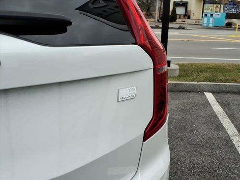 Used 2024 Volvo XC90 T8 Plus image 11