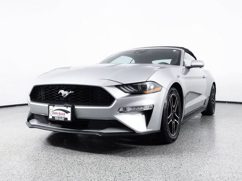 Used 2021 Ford Mustang Premium RWD image 3