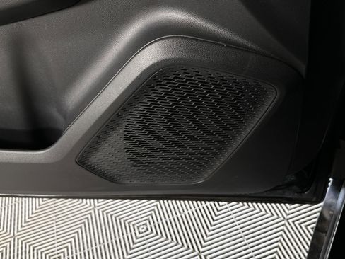 New 2025 Chevrolet Equinox EV LT w/ Convenience Package II image 57