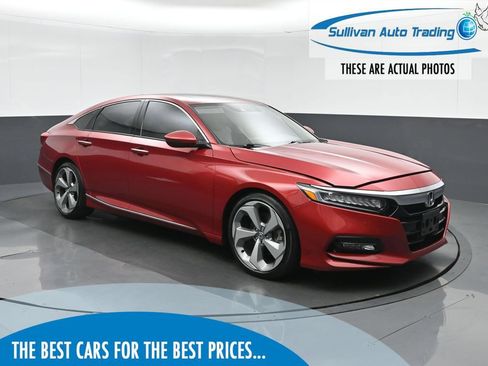 Used 2018 Honda Accord Touring image 1