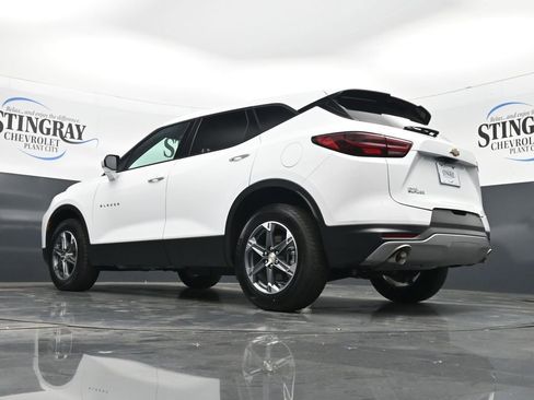 Used 2025 Chevrolet Blazer LT FWD image 30