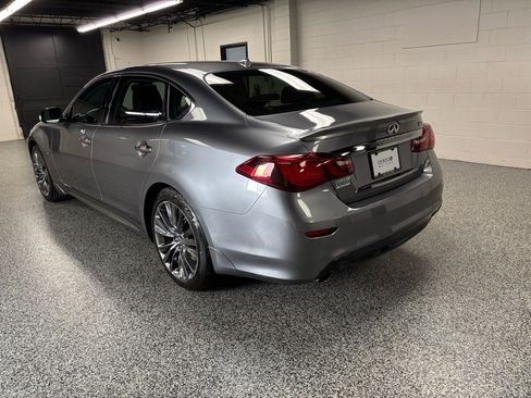 Used 2018 INFINITI Q70 L 3.7 image 6