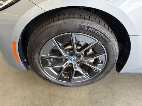 Used 2023 BMW i4 eDrive35 w/ Premium Package RWD image 10