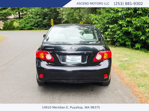 Used 2010 Toyota Corolla LE FWD image 4