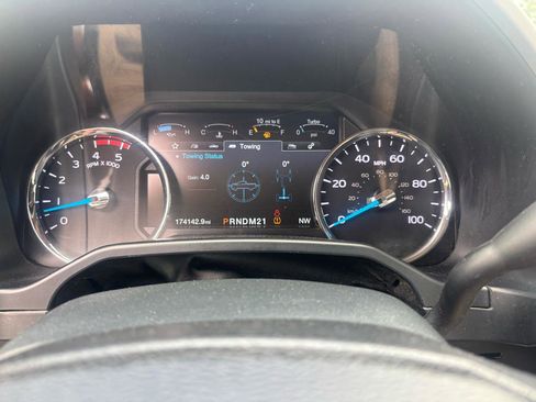 Used 2017 Ford F350 Lariat w/ Lariat Ultimate Package AWD/4WD image 17