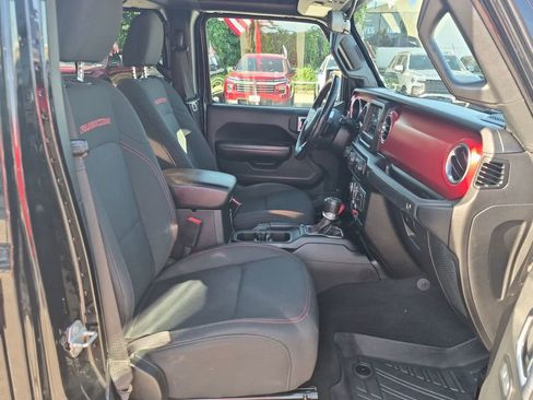 Used 2020 Jeep Gladiator Rubicon w/ Cold Weather Group AWD/4WD image 23