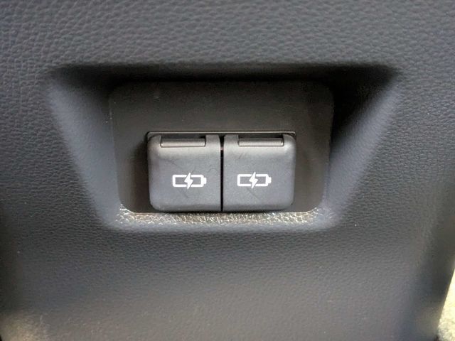 Used 2025 Toyota RAV4 XLE w/ Convenience Package AWD/4WD image 15