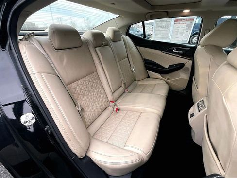 Used 2018 Nissan Maxima Platinum image 26