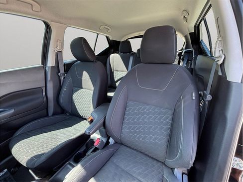Used 2022 Nissan Kicks S FWD image 17