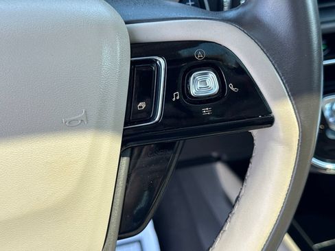 Used 2024 Lincoln Corsair Grand Touring AWD/4WD image 35