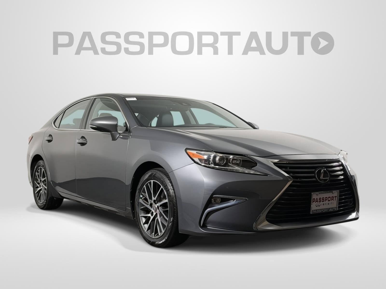 Used 2017 Lexus ES 350 w/ Navigation System Package FWD image 3