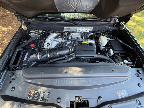 Used 2017 Chevrolet Silverado 2500 LTZ image 74