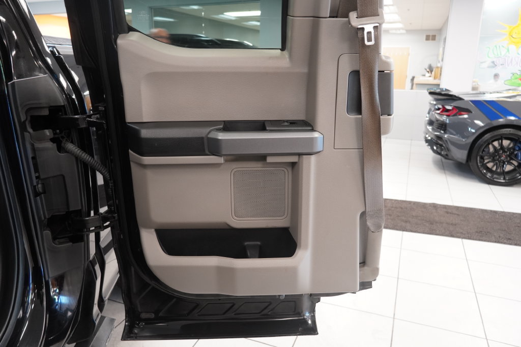 Used 2019 Ford F150 XLT w/ Equipment Group 302A Luxury AWD/4WD image 26