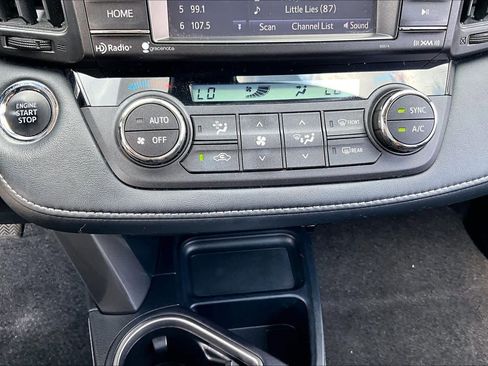 Used 2018 Toyota RAV4 XLE w/ Plus Extra Value Package image 33