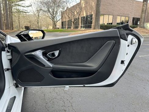 Used 2017 Lamborghini Huracan LP 580-2 image 34