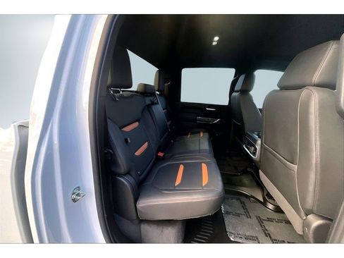 Used 2022 GMC Sierra 3500 AT4 image 26