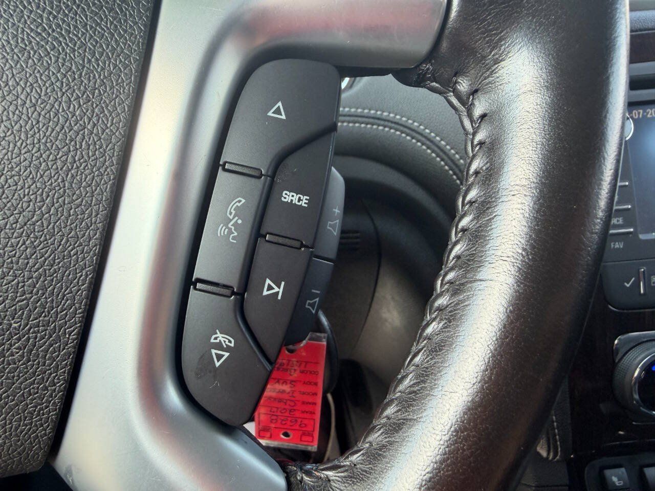 Used 2017 Chevrolet Traverse LT FWD image 22
