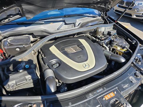 Used 2010 Mercedes-Benz ML 350 ML 350 4MATIC AWD 4dr SUV w/ Premium 1 Pkg image 35