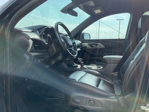 Used 2023 Chevrolet Traverse LT w/ LPO, Floor Liner Package AWD/4WD image 3