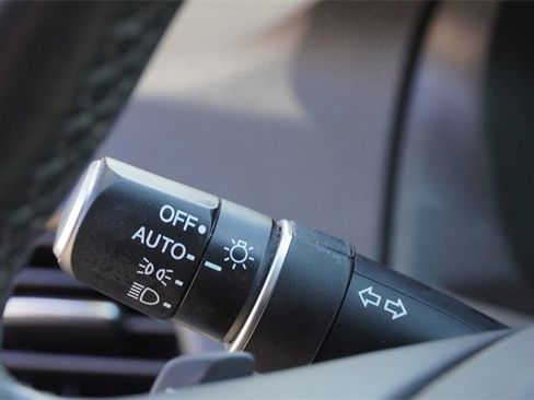 Used 2020 Acura MDX SH-AWD w/ Technology Package image 34