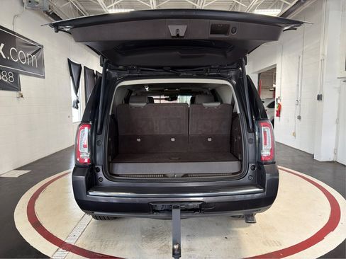 Used 2017 GMC Yukon Denali w/ Open Road Package AWD/4WD image 12