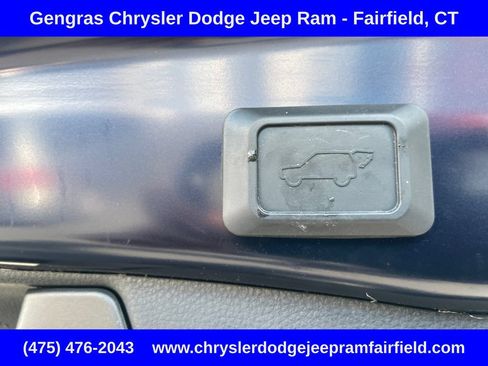 Used 2021 Toyota RAV4 XLE w/ Convenience Package AWD/4WD image 32