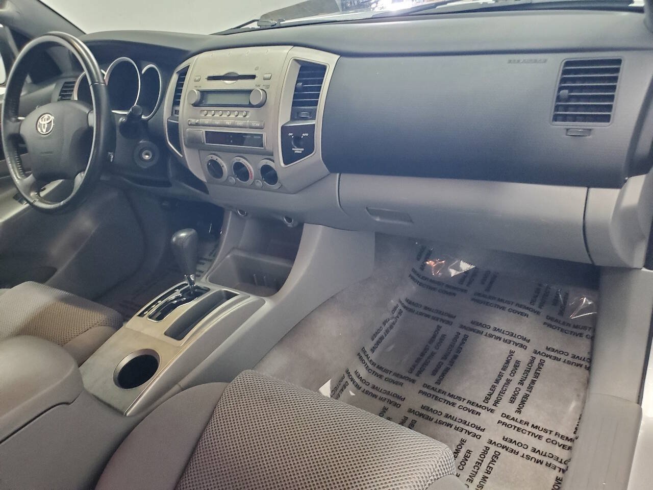 Used 2006 Toyota Tacoma PreRunner RWD image 12