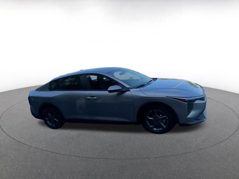 Used 2025 Kia K4 FWD image 2
