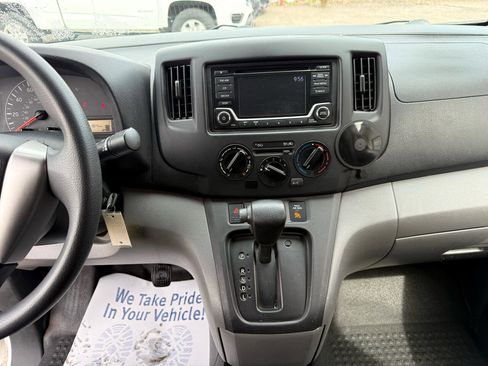 Used 2019 Nissan NV200 S image 16
