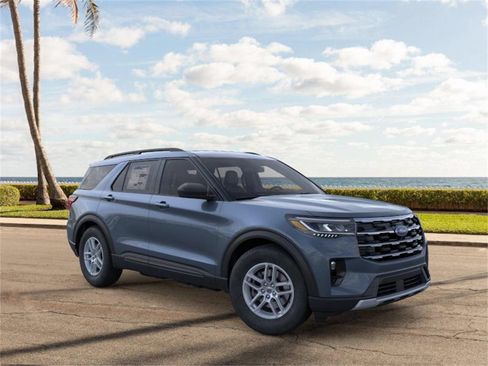 New 2026 Ford Explorer Active w/ Active Comfort Package RWD image 7