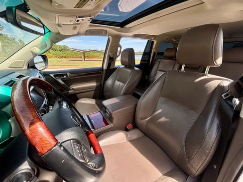 Used 2013 Lexus GX 460 w/ Comfort Plus Pkg AWD/4WD image 16