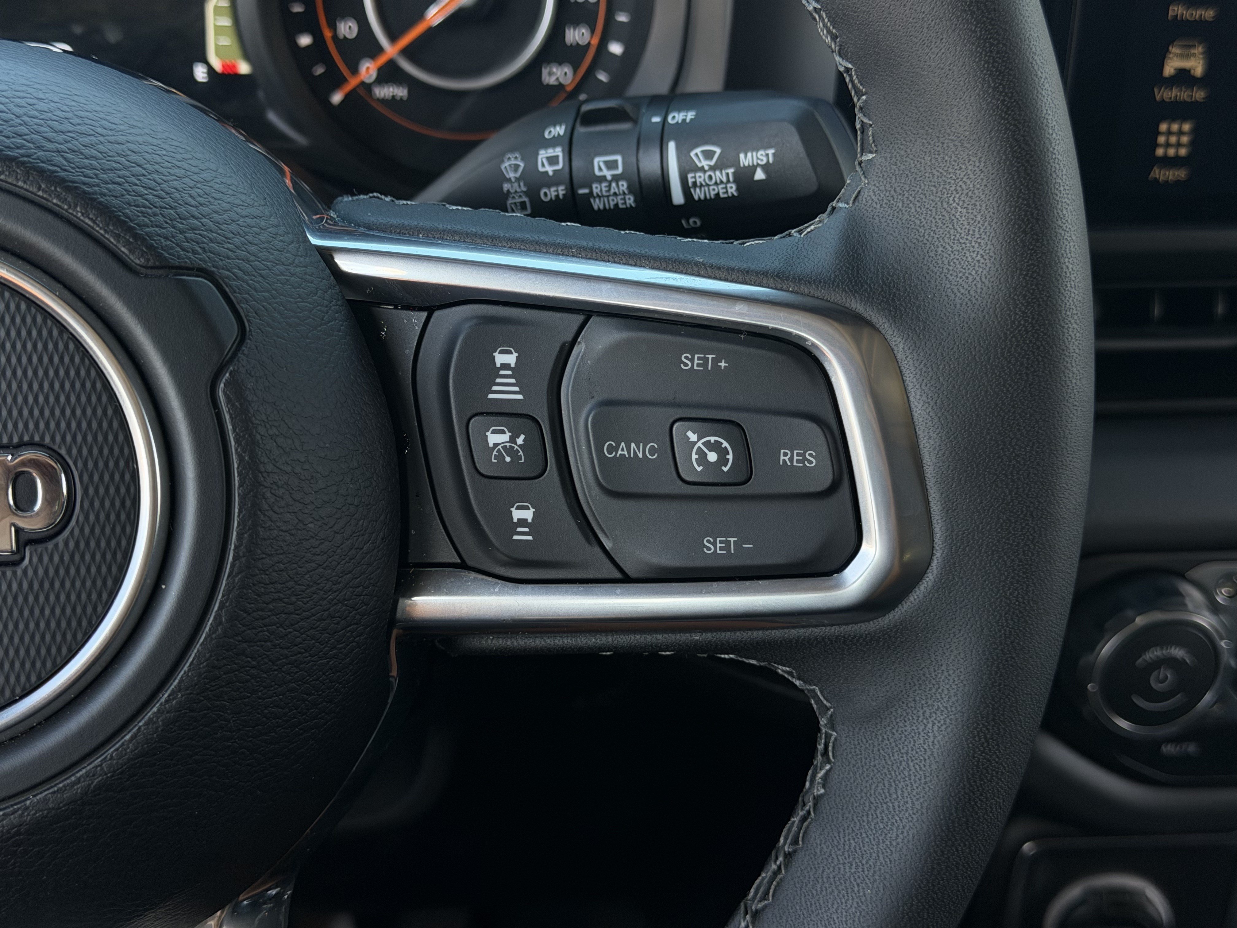Used 2026 Jeep Wrangler Unlimited Sahara AWD/4WD image 19