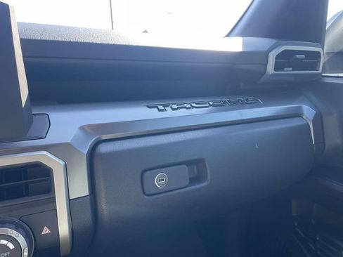 Used 2025 Toyota Tacoma SR5 RWD image 40