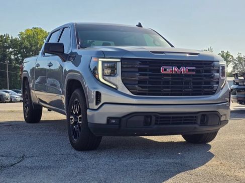 Used 2025 GMC Sierra 1500 Elevation AWD/4WD image 7