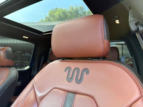 Used 2022 Ford F250 King Ranch w/ King Ranch Ultimate Package AWD/4WD image 19