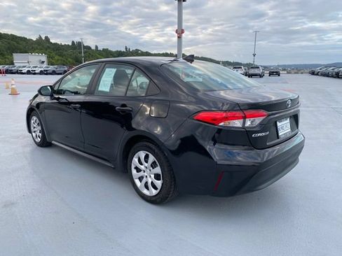 Used 2024 Toyota Corolla LE FWD image 6