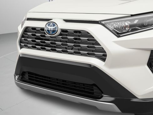 Used 2020 Toyota RAV4 XSE AWD/4WD image 65