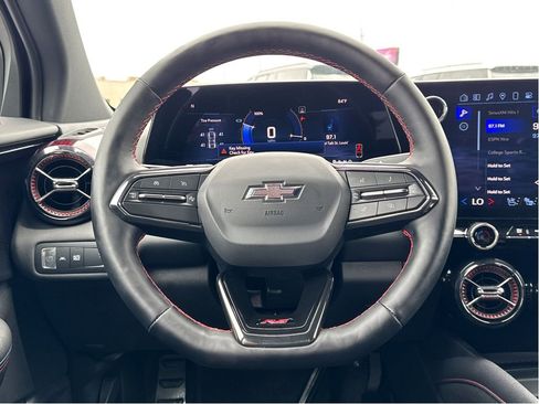 Used 2025 Chevrolet Blazer EV RS AWD/4WD image 14