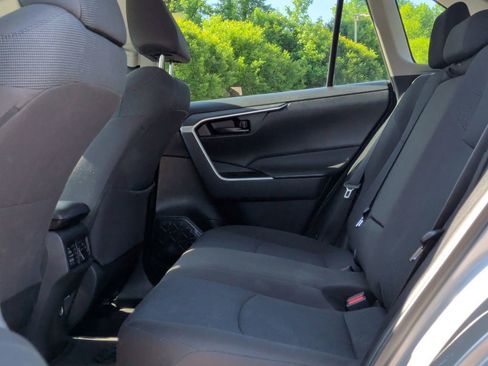 Used 2022 Toyota RAV4 LE FWD image 24