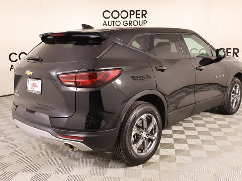 Used 2025 Chevrolet Blazer LT FWD image 20