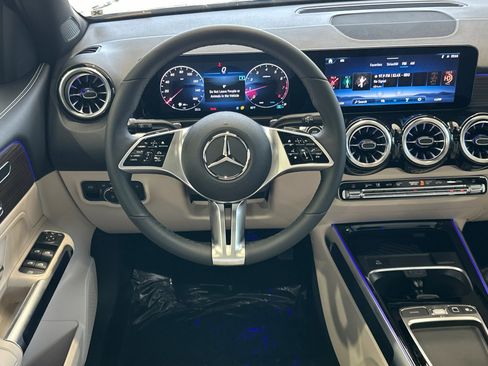 New 2025 Mercedes-Benz GLB 250 image 14