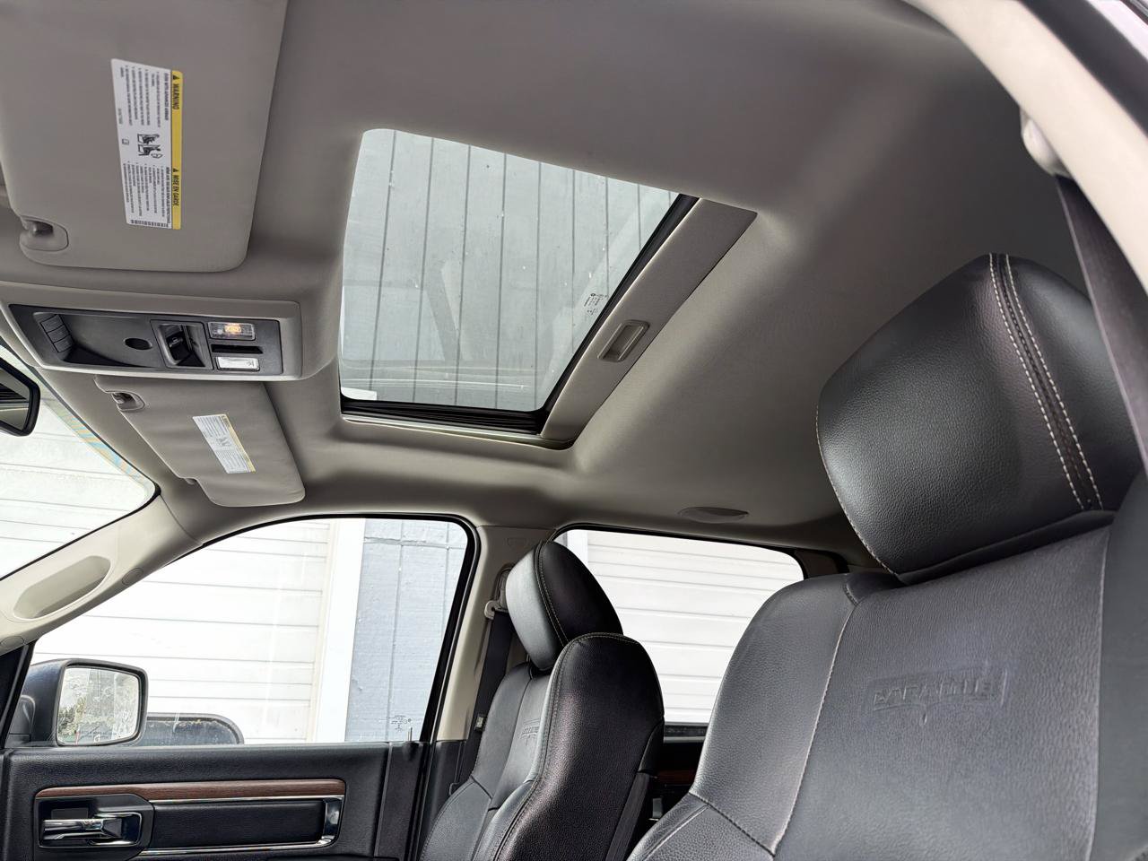 Used 2014 RAM 2500 Laramie w/ Black Appearance Group AWD/4WD image 8