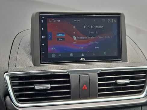 Used 2017 MAZDA MAZDA3 Grand Touring FWD image 20