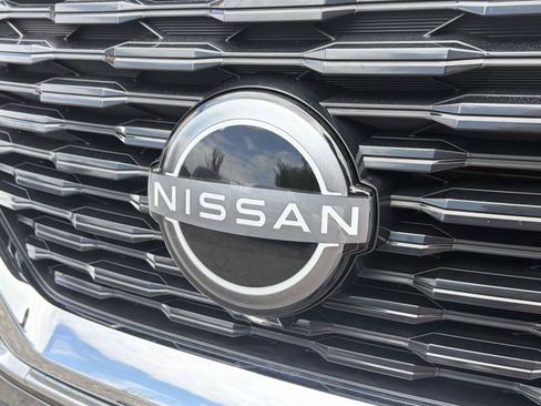 Used 2023 Nissan Rogue S FWD image 27