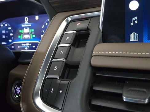 Used 2022 Chevrolet Tahoe High Country image 37