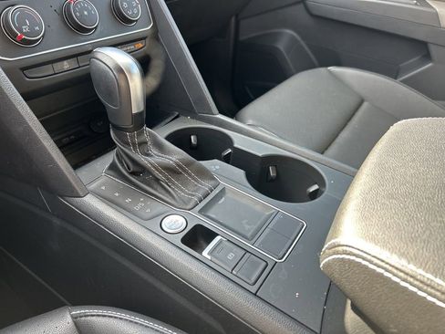 Certified 2023 Volkswagen Atlas SE image 29